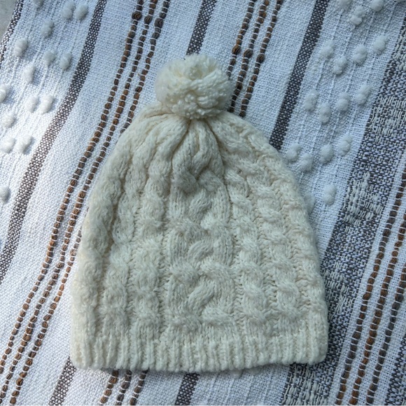 Anthropologie Knit White Beanie / Hat with pom pom OS winter accessories main image 6